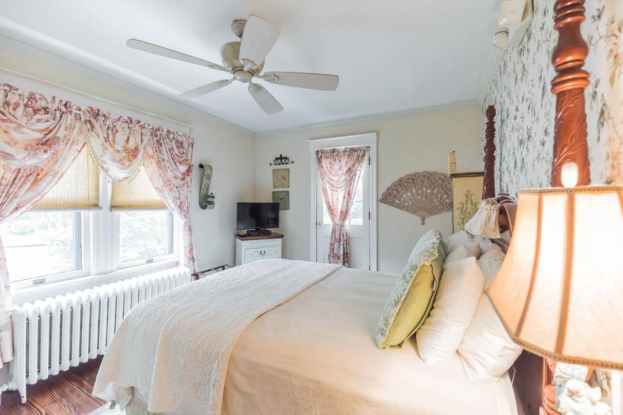 The Inn On Holly B&B Pitman Luaran gambar